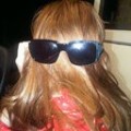 Karen Gillan envahi Twitter