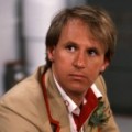 Peter Davison contre une femme Docteur